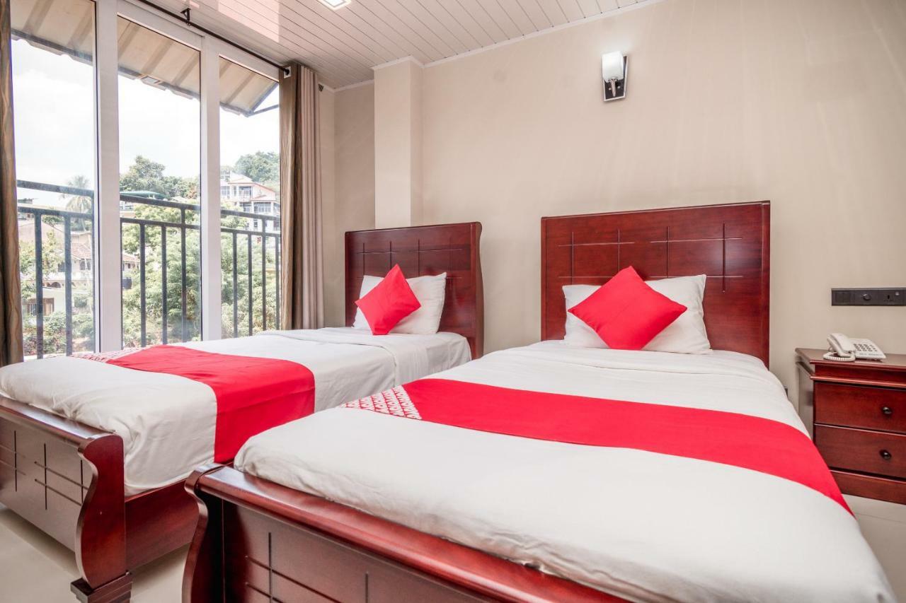 Janora Hills Kandy Exterior foto
