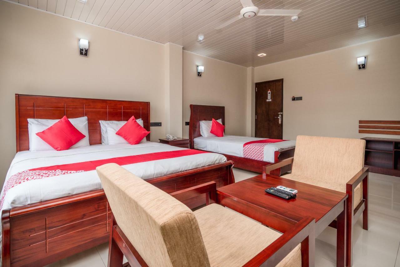 Janora Hills Kandy Exterior foto